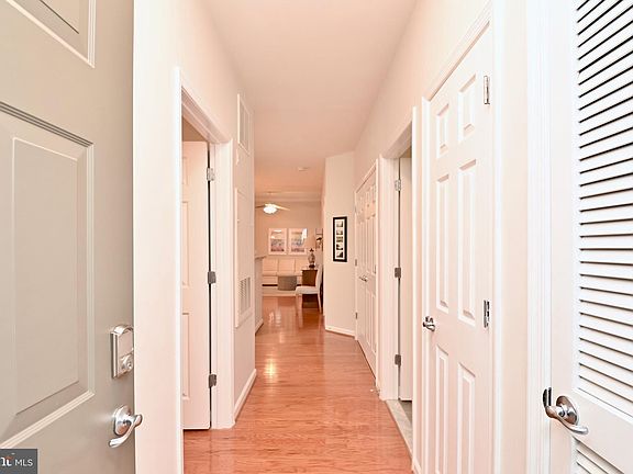 2nd image of 3840 Lightfoot St Unit 438