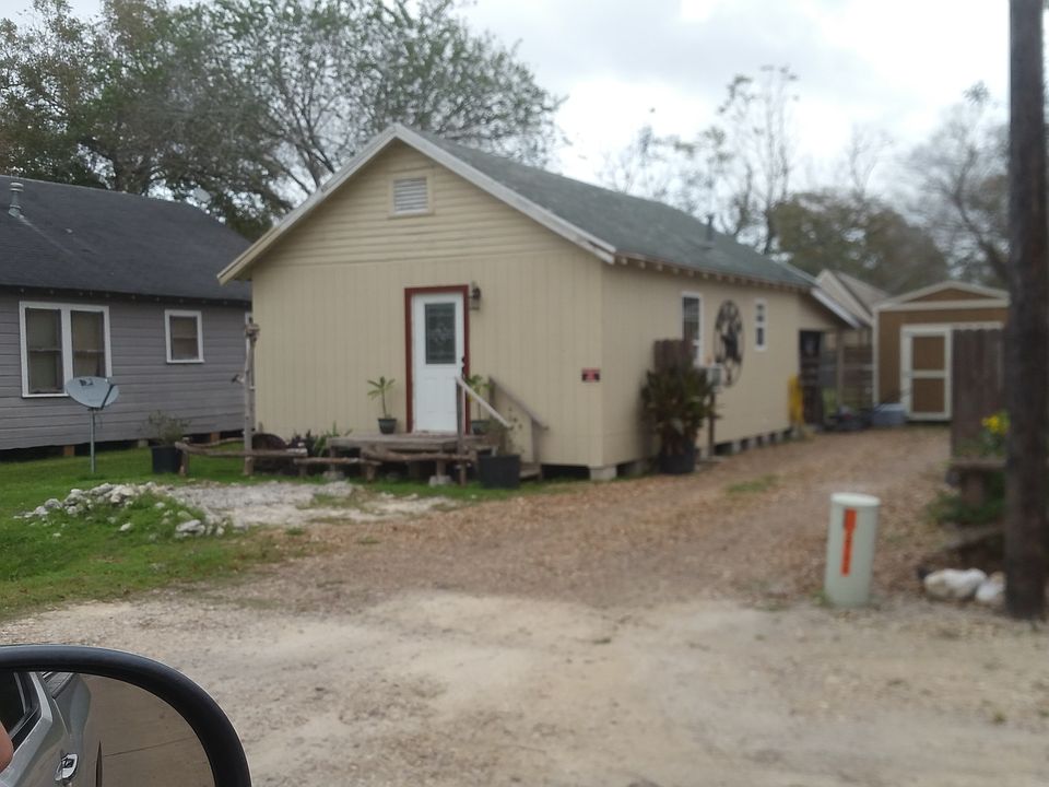 1st image of 2705 Cottonwood Ave