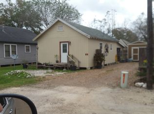 2705 Cottonwood Ave, Bay City, TX 77414