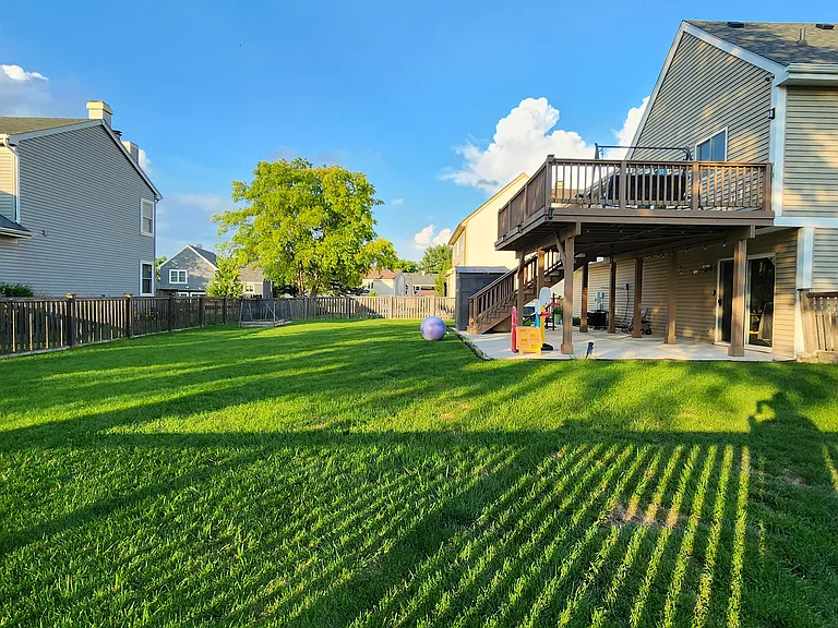 302 Barton Ct — Photo 8