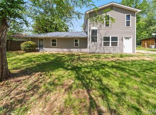 1303 E Grand Ave, Cuba, MO 65453