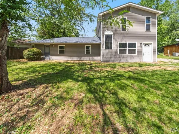 1303 E Grand Ave, Cuba, MO 65453