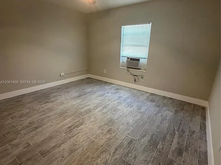 1140 NE 1st Ave #1140 — Photo 6