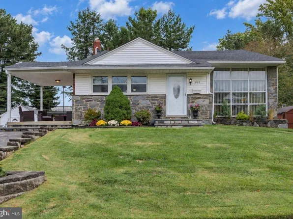 409 Redhill Dr, Broomall, PA 19008
