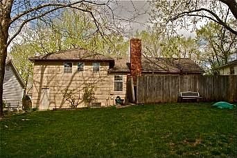2nd image of 10107 W 92nd Pl