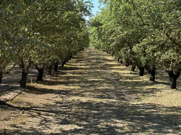 1327 Hazeldean Rd, Waterford, CA 95386
