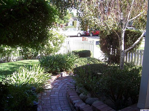 5th image of 335 N Mariposa St