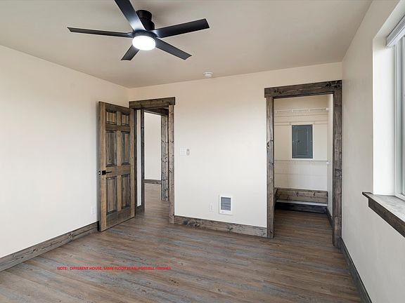 4th image of 2397 Lower Valley Rd