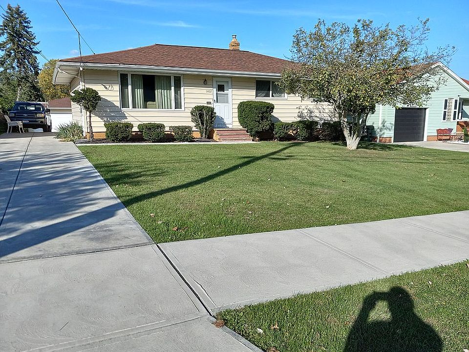 1st image of 1412 Green Acres Dr