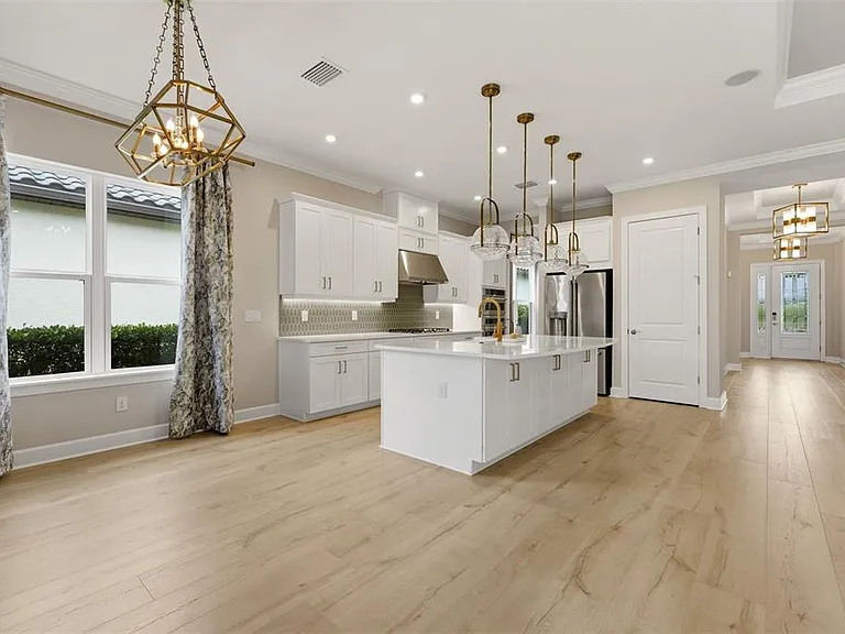 7708 Moonbeam Ave — Photo 13