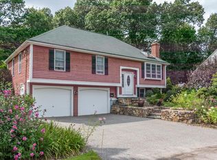 8 Ruth St, Leominster, MA 01453
