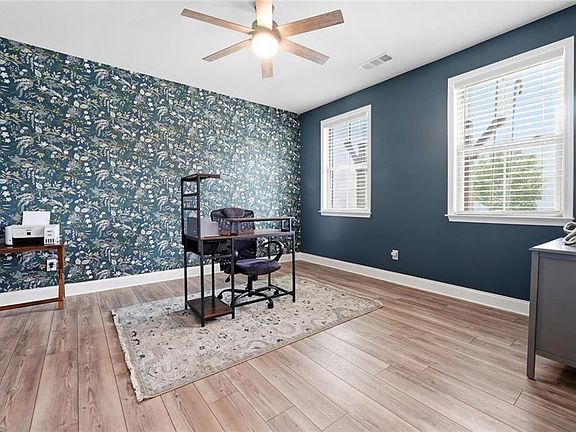 3rd image of 105 Avery Landing Way