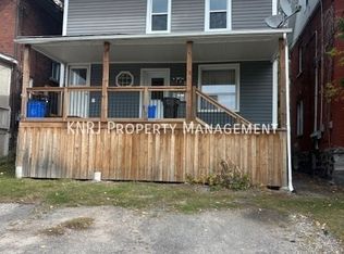 332 2nd Ave E #3, North Bay, ON P1B1L6