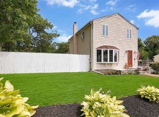 41 Fry Blvd, Patchogue, NY 11772