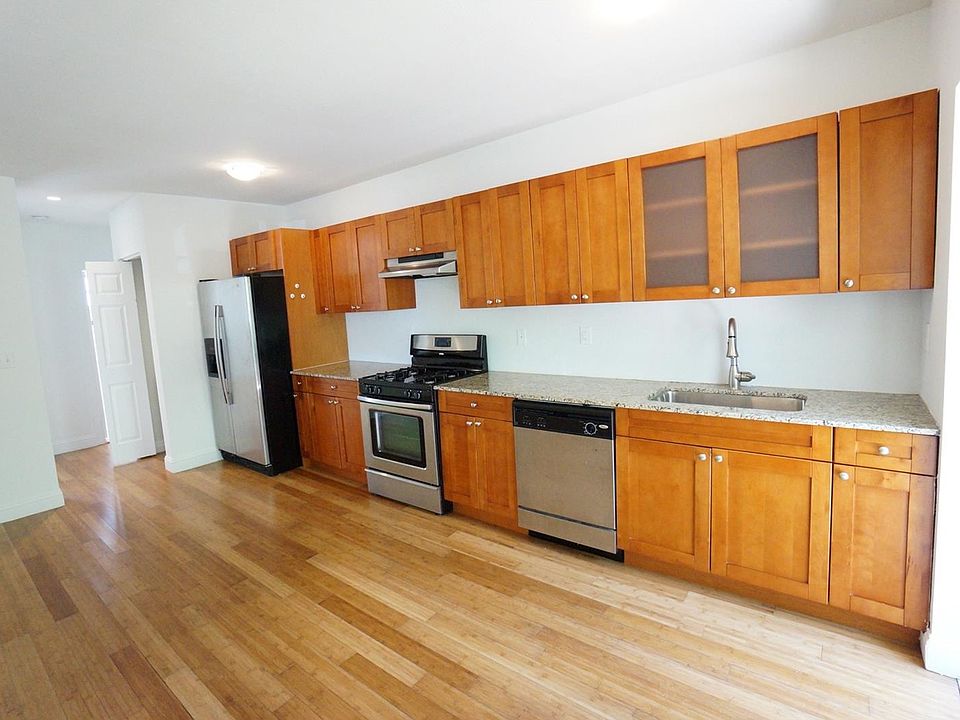 1st image of 7950 Tatum Waterway Dr APT 7