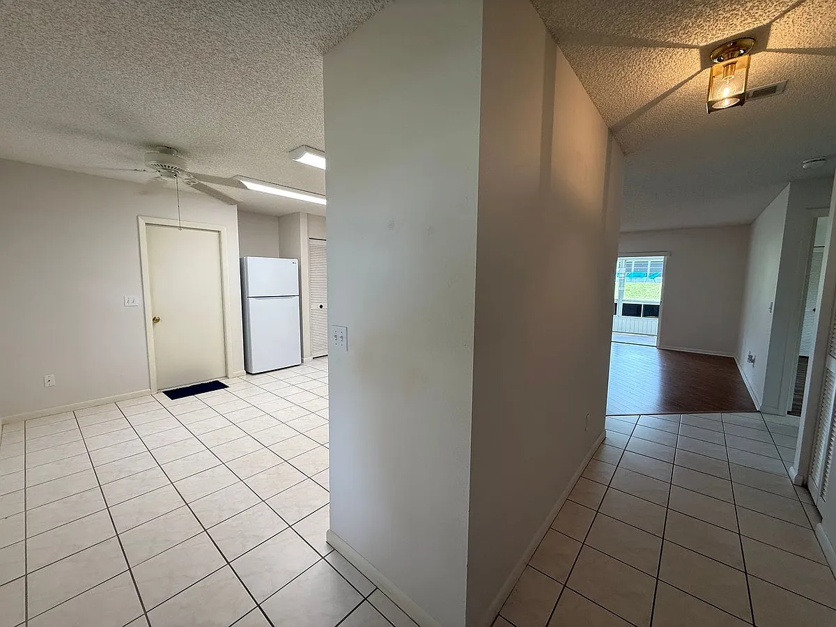 Building Photo - 9794 SW 96th St
