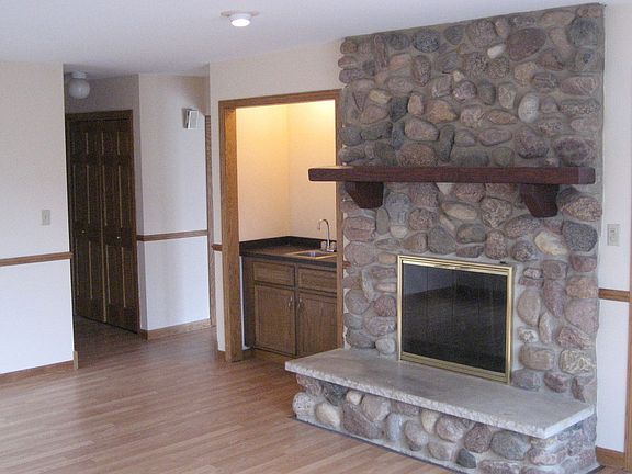 2nd image of 1617 Tina Ln