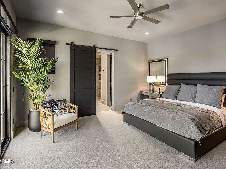 10110 E Siesta Ln — Photo 32