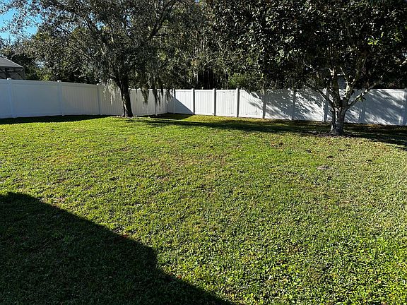 4th image of 1406 Ashdown Ct
