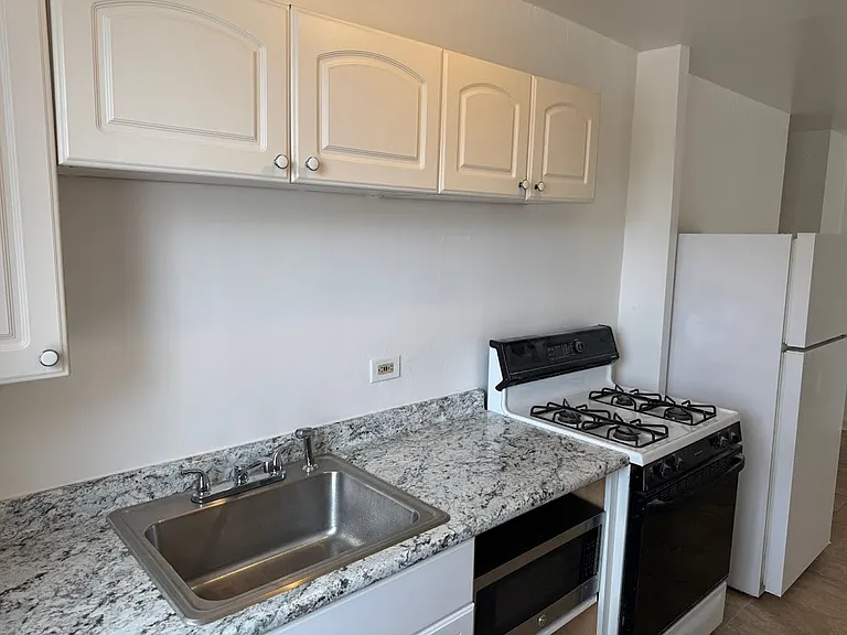 5506 Fifth Avenue — Photo 116
