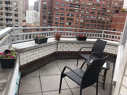 Rented by SP Brokerage Inc | media 18