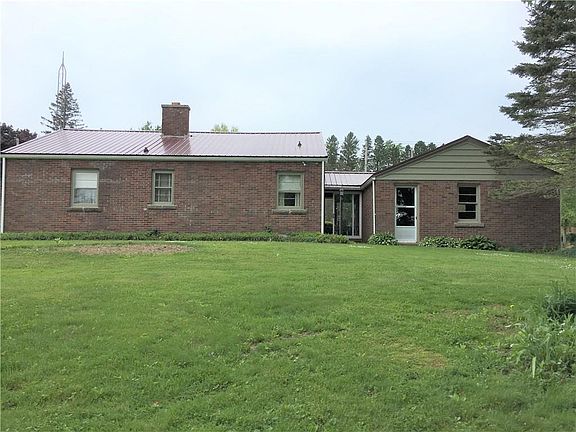 2nd image of 156 E Main St