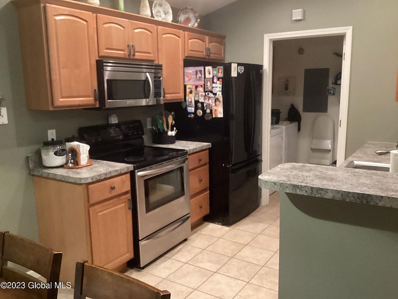 5th image of 408 Cedar Run