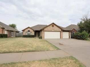 9421 S Southlake Dr, Oklahoma City, OK 73159