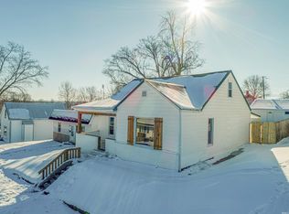 518 W Washington St, Oakland City, IN 47660
