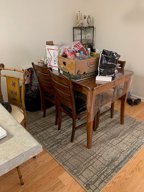 dining area off kitchen