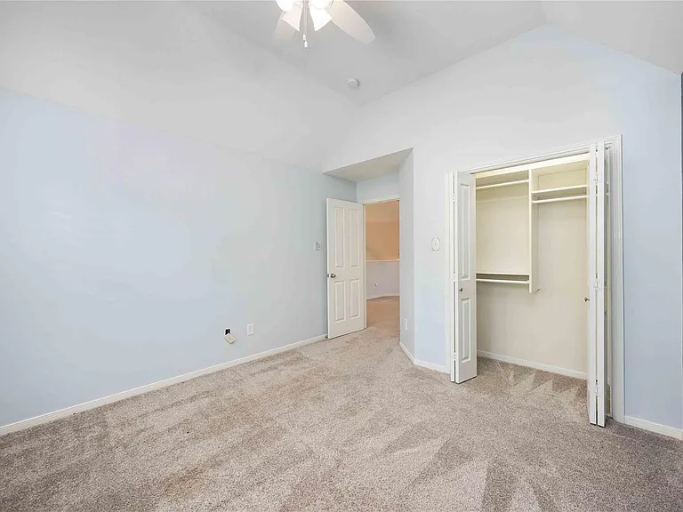 11 Alden Glen Ct — Photo 34