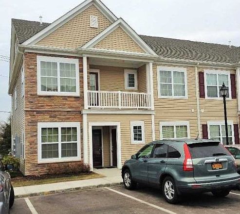 1st image of 31 Southampton Dr
