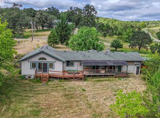 686 Murdock Dr, Oakland, OR 97462
