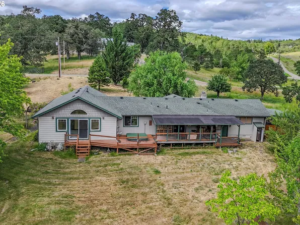 686 Murdock Dr, Oakland, OR 97462