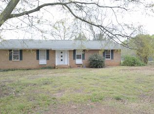 120 Carson Dr, Starr, SC 29684