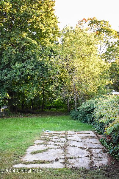5th image of 26 E Pine Street