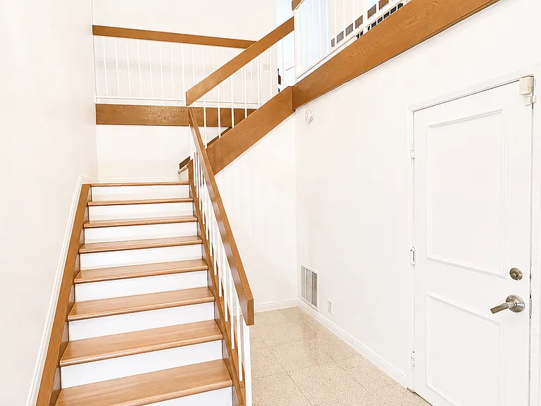 3438 Avocado Hill Way — Photo 14