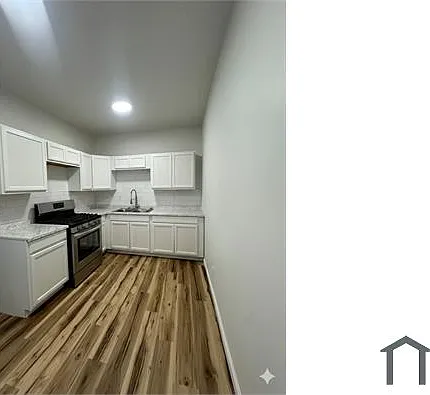 2 bed, $1,330 — Photo 4