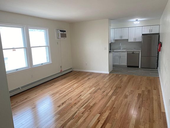 Hardwood floors everywhere...