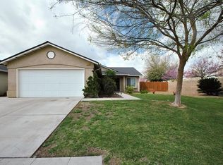 2326 S Sabre Ave, Fresno, CA 93727