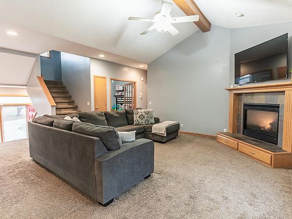 3rd image of 56274 Grande Oak Ln