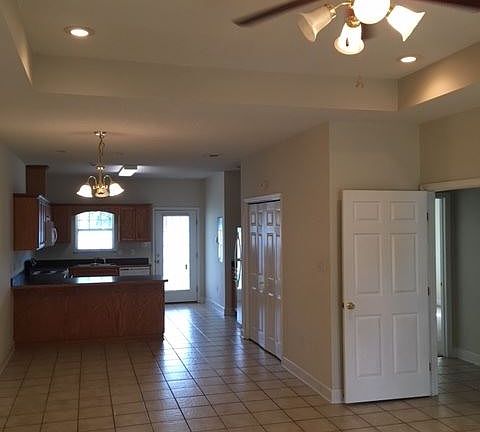 3rd image of 3236 Oak Garden Dr