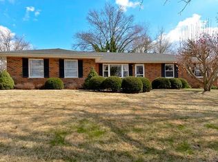 10600 Rebecca Dr, Saint Louis, MO