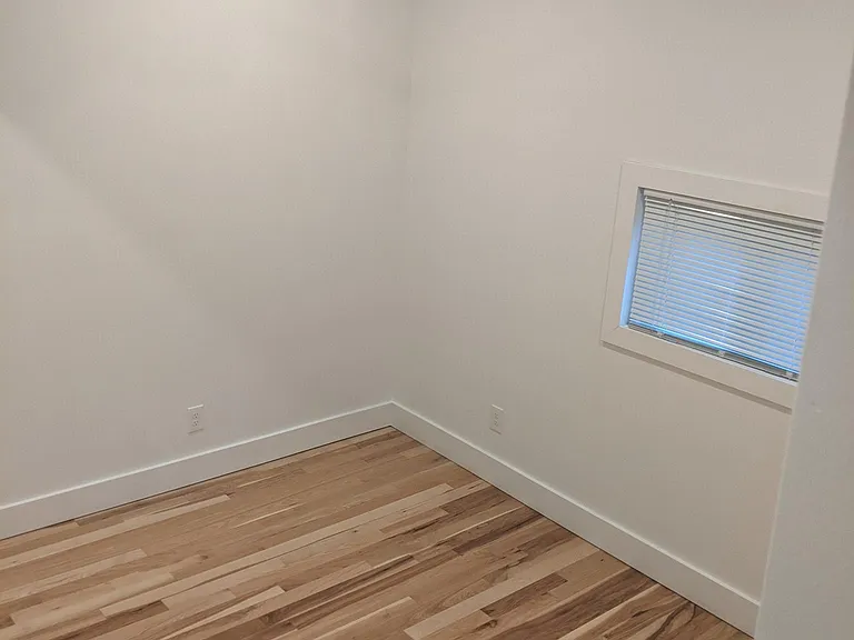 8431 Oakland Ave #1 — Photo 9