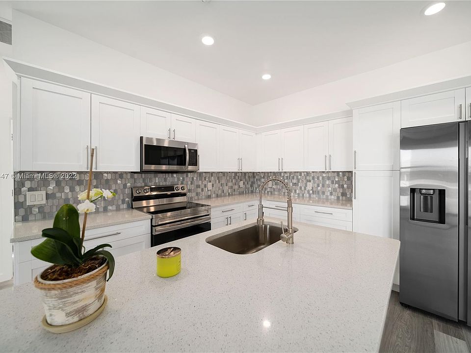 1st image of 519 Kilgour Ave
