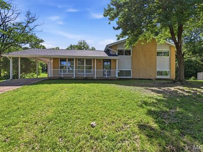 12302 Promenade Ln, Saint Louis, MO, 63146