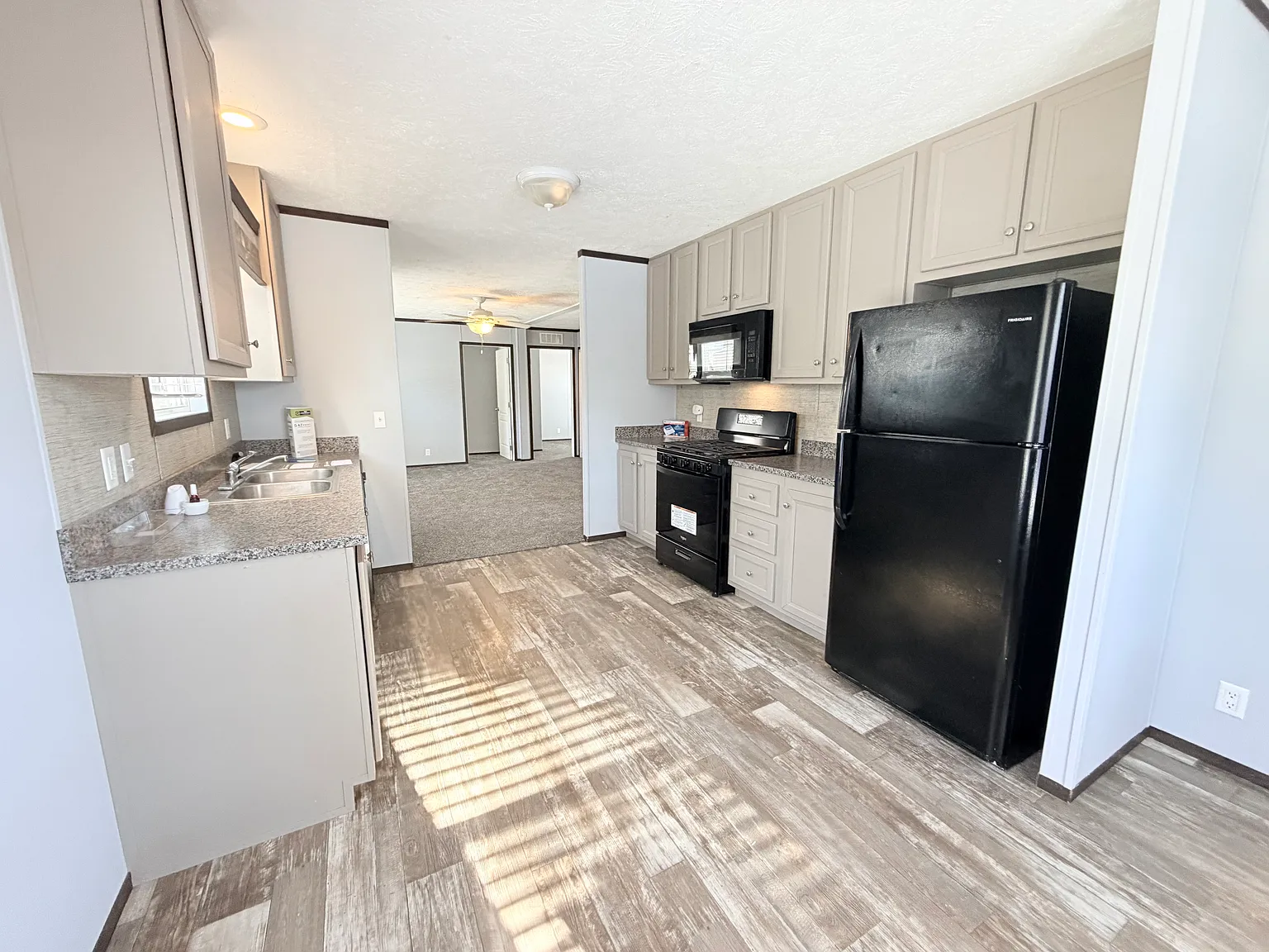 534 E 37th Ave Lot 42 photo 1