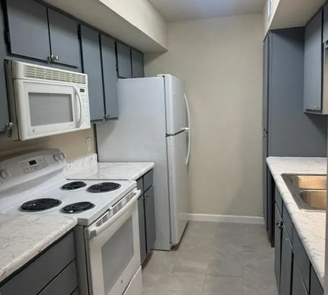 16111 Aspenglenn Dr #908 — Photo 3