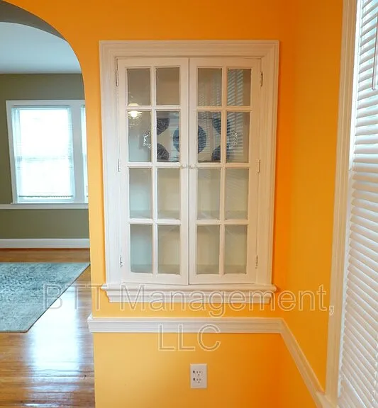 800 Maplewood Ave #1 — Photo 6