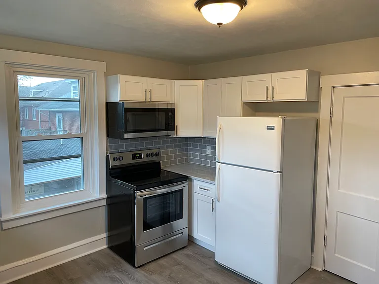 1612 Penn Ave #1 — Photo 3